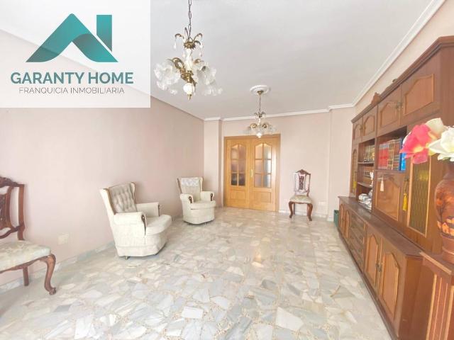 Piso en Venta en Torredonjimeno