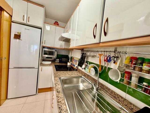 Piso en venta en Torredembarra, Centre Costa Dorada. Piso en el centro de Torredembarra de 2 dormitorios, terraza y calefacción. Pisos.