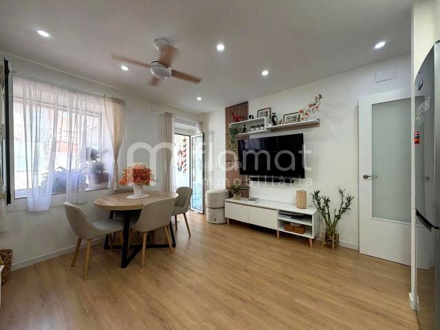 Piso en venta en Torredembarra, Centre Costa Dorada. PISO TOTALMENTE REFORMADO EN TORREDEMBARRA LISTO PARA ENTRAR A VIVIR. Pisos.