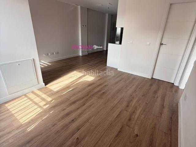 Piso en venta en Torrejón de Ardoz, Centro. APARTAMENTO A ESTRENAR EN PLENO CENTRO. AMPLIO DORMITORIO, SALON COCINA INTEGRADOS Y TRASTERO!. Pisos Torrejón de.