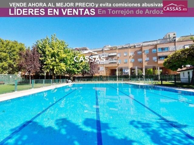 Piso en venta en Torrejón de Ardoz, Parque Cataluña. ZONA TORRENIEVE 3 habitaciones, 2 baños, terraza, piscina, garaje y trastero. Pisos Torrejón de.