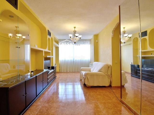 Piso en venta en Torrejón de Ardoz, Veredillas. VEREDILLAS Piso en Torrejon de Ardoz. 3 habitaciones. 3 º planta sin ascensor. Pisos Torrejón de.