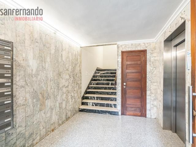 Piso en venta en Torrelavega, Centro. EXCLUSIVIDAD Y LUZ EN PLENO BOULEVARD DEMETRIO HERRERO, EN EL EMBLEMÁTICO EDIFICIO DE LOS NOTARIOS. Pisos.