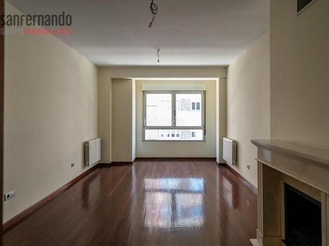 Piso en venta en Torrelavega, El Parque Zapatón. Amplio y Luminoso Dúplex con ascensor en el Corazón de Torrelavega. Pisos.