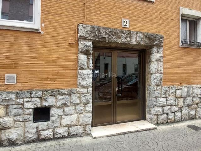 Piso en venta en Torrelavega, Inmobiliaria Barreda. Piso de 3 dormitorios en Torrelavega. Pisos.