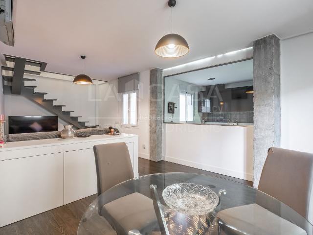 Piso en venta en Torres de la Alameda. DÚPLEX 2 DORMITORIOS 2 BAÑOS ASEO GARAJE DISEÑO ACTUAL. Pisos Torres de la.