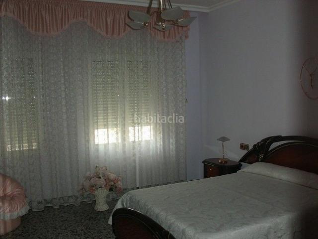 Piso en venta en Torreperogil. Pisos.