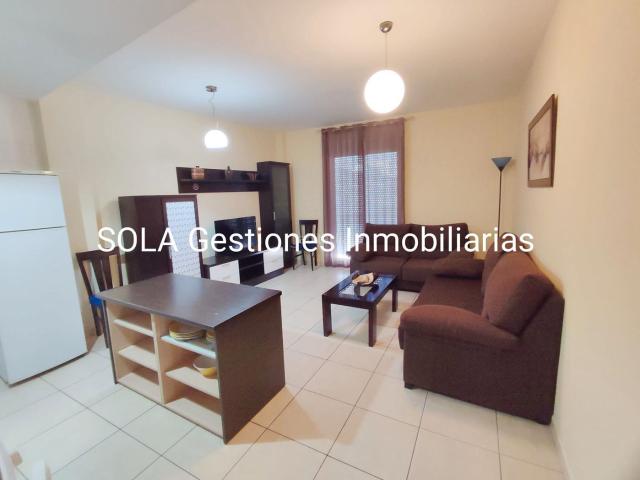 Piso en venta en Torreperogil. Pisos.