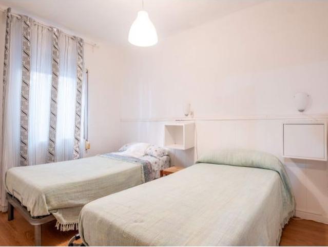 Piso en venta en Torrero, ideal inversor o parejas