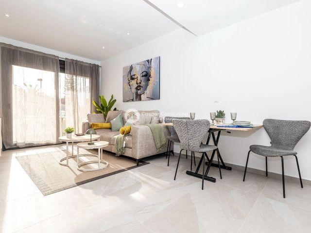 Piso en venta en Torrevieja, Alicante Costa Blanca