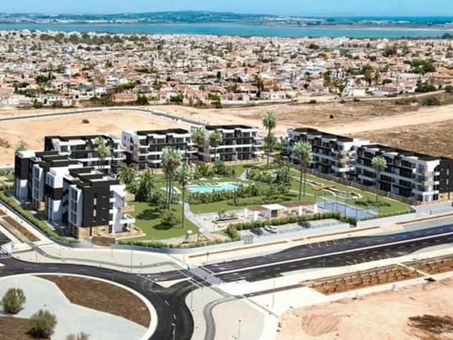 Piso en venta en Torrevieja, Alicante Costa Blanca