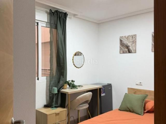 Piso en venta en Torrevieja, Puerto Deportivo. Pisos.