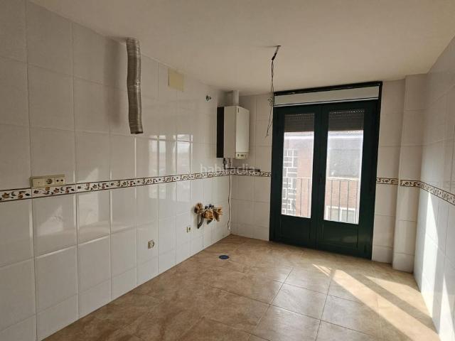 Piso en venta en Torrijos. Se vende piso nuevo a estrenar en Torrijos. Pisos.