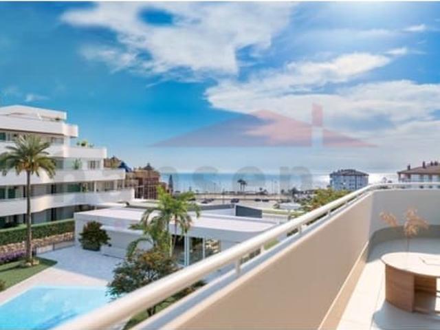 Apartamento en venta en Torrox Costa, Málaga Costa del Sol