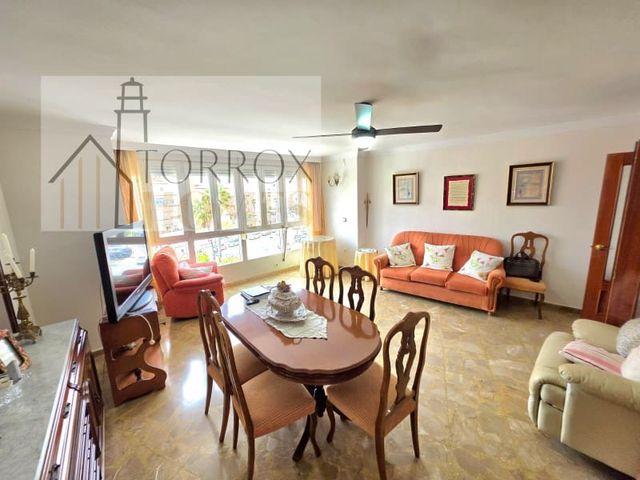 Piso en venta en Torrox Costa, Málaga Costa del Sol