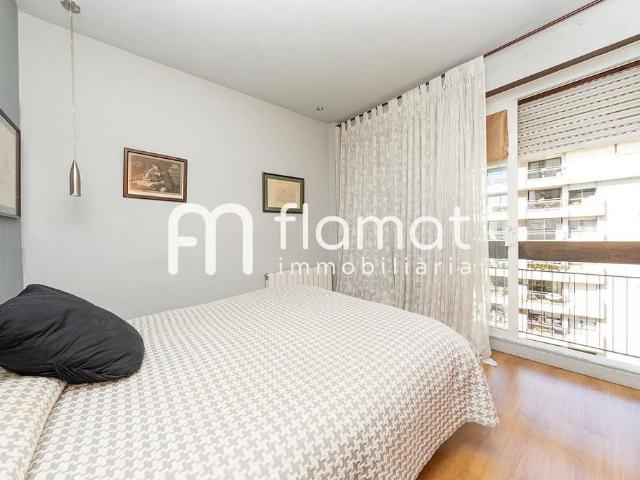 Piso en venta en travesía De Dalt, Barcelona, de 94 m² 3 habitaciones por 515.000