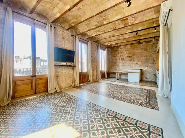Piso en venta en travesía De Gràcia, Barcelona, de 107 m² 2 habitaciones por 630.000