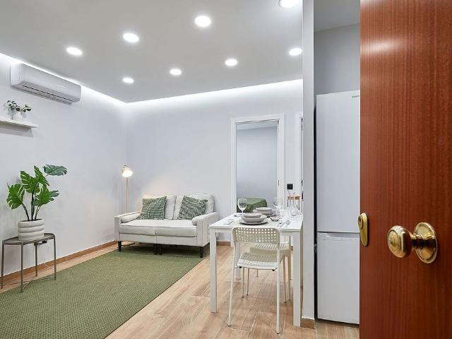 Piso en venta en travesía De Gràcia, Barcelona, de 51 m² 2 habitaciones por 190.000