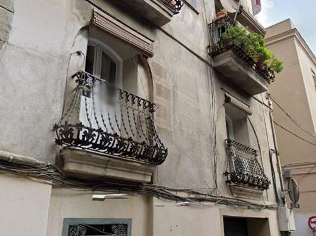 Piso en venta en travesía De Gràcia, Barcelona, de 85 m² 4 habitaciones por 280.000