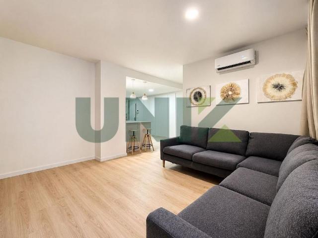 Piso en venta en travesía De Les Corts, Barcelona, de 116 m² 3 habitaciones por 399.000