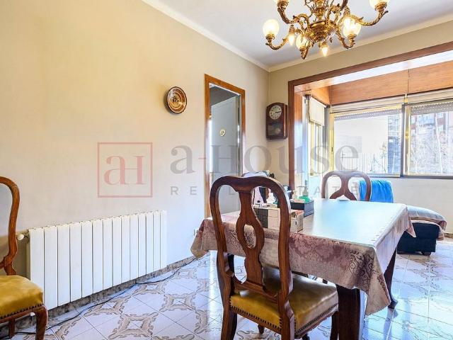 Piso en venta en travesía De Les Corts, Hospitalet de Llobregat, L´, de 94 m² 4 habitaciones por 425.000