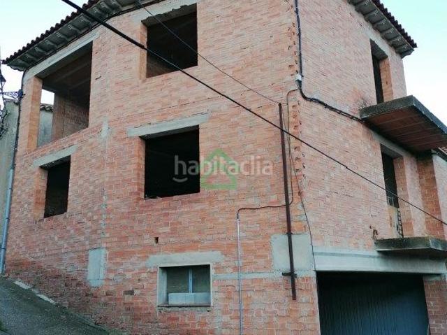 Piso en venta en Tremp Pirineos. La estructura está. El tejado también. Ahora decides cómo quieres tu piso. Pisos.