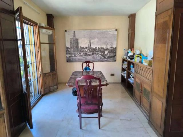 Piso en Venta en Triana Casco Antiguo