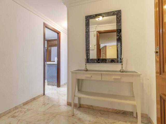 Piso en Venta en Triana Este