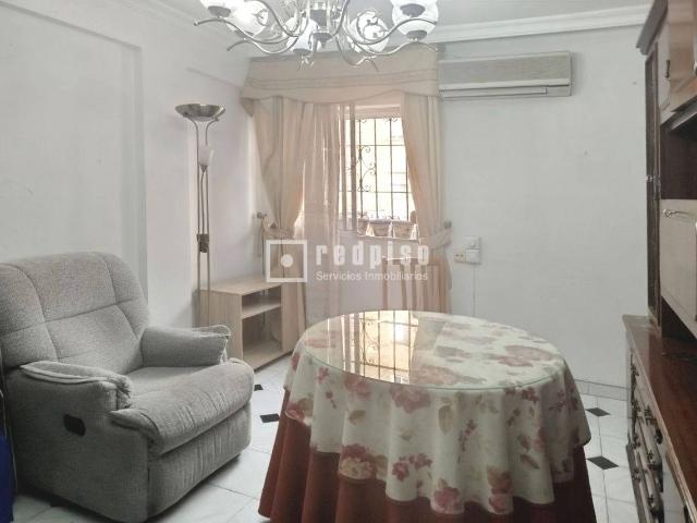 Piso en Venta en Triana Oeste