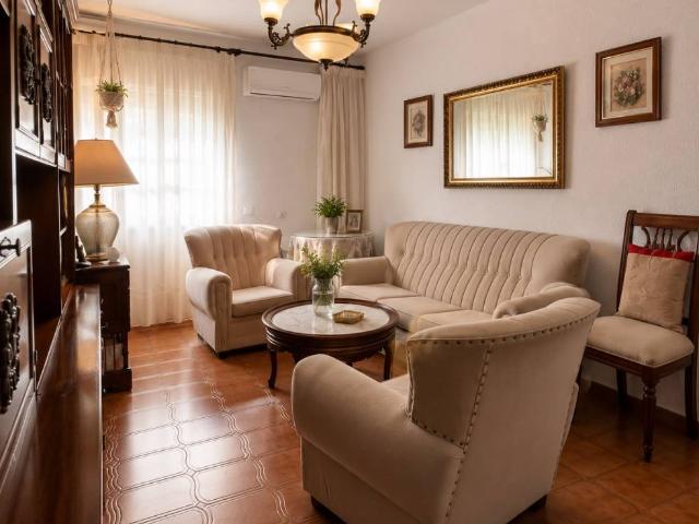 Piso en Venta en Triana Oeste