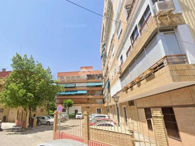 Piso en Venta en Triana Oeste