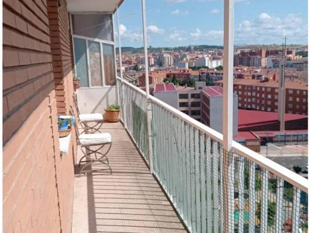 Piso en Venta en Trobajo del Camino
