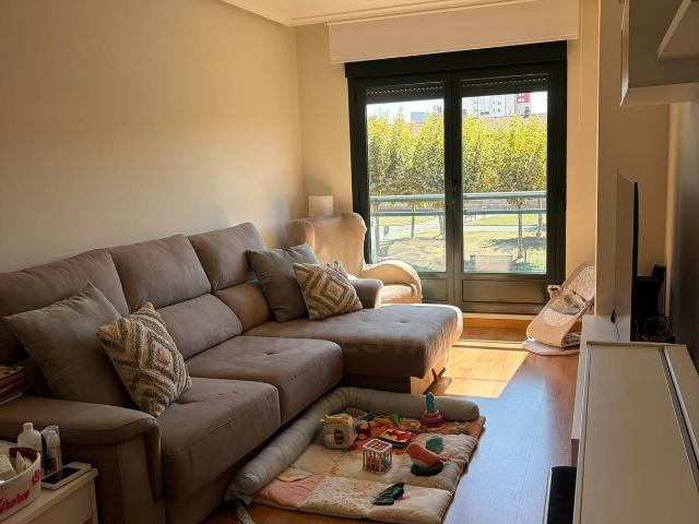 Piso en Venta en Trobajo del Camino