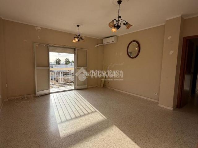 Piso en venta en Utrera, Torre Cruz Los Molinos. Piso en venta en Utrera. Pisos.