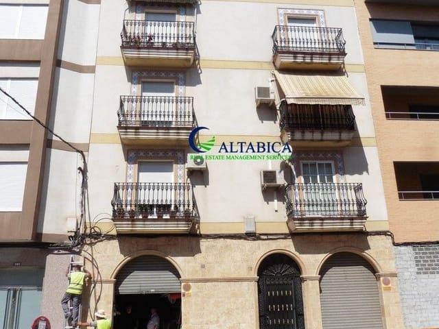 Piso en venta en Ubeda, Jaén