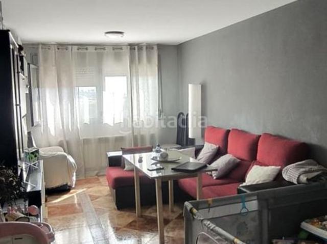 Piso en venta en Úbeda. Piso en venta en Ubeda, 2 dormitorios. Pisos.