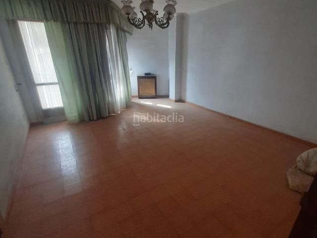 Piso en venta en Úbeda. SE VENDE PISO EN LA ZONA DE LA AVENIDA ANTONIO MACHADO. Pisos.