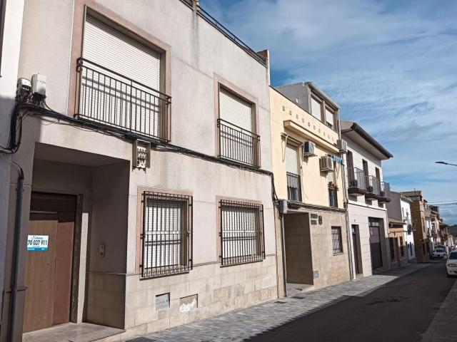 Piso en venta en Úbeda. VENTA CONJUNTA DE 4 VIVIENDAS EN ÚBEDA JAÉN. Pisos.