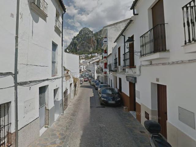 Piso en venta en Ubrique, Casco antiguo Convento Caldereto. Pisos.