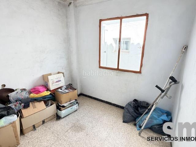 Piso en venta en Ubrique, Casco antiguo Convento Caldereto. Diseña el hogar de tus sueños desde cero piso en primera planta con infinitas posibilidades de reforma. Pisos.