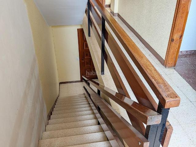 Piso en venta en Ulldecona. Espacio, luz y un edificio en plena renovación en el centro de Ulldecona Tarragona. Pisos.