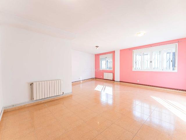 Piso en venta en Valmojado. CAPITAL HOME VENDE EN EXCLUSIVA. Pisos.