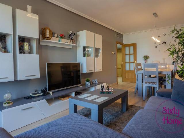 Piso en Venta en Valdefierro
