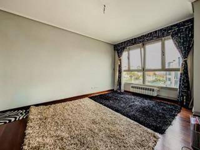 Piso en Venta en Valdenoja