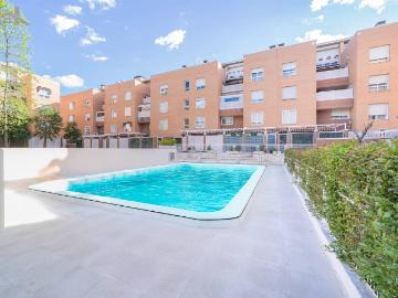 Piso en Venta en Valderas Los Castillos