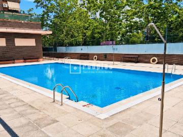 Piso en Venta en Valderas Los Castillos