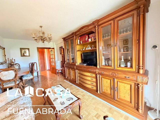 Piso en Venta en Valderas Los Castillos