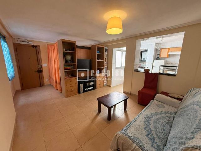 Piso en venta en Valencia, Malva Rosa. A solo 4 minutos de la playa! Vivienda con gran potencial en calle Antonio Ponz. Pisos.