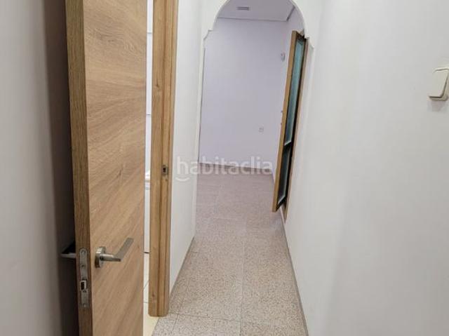 Piso en venta en Valencia, Na Rovella Hermanos Maristas. Piso reformado de 3 habitaciones junto a Ruzafa y Roig Arena Quatre Carreres. Pisos.