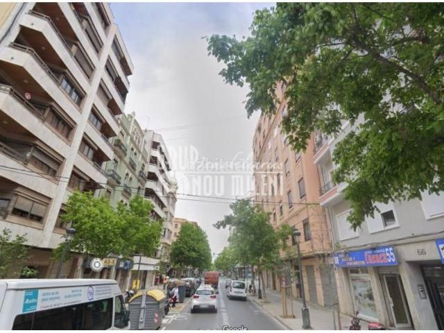 Piso en venta en Valencia, Arrancapins. Venta de piso en València Capital. Pisos.
